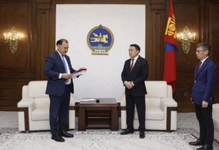 Улсын нэгдсэн төсвийн 2026 оны төсвийн хүрээний мэдэгдэл, 2027-2028 оны төсвийн төсөөллийн тухай хуулийн төслийг өргөн мэдүүллээ